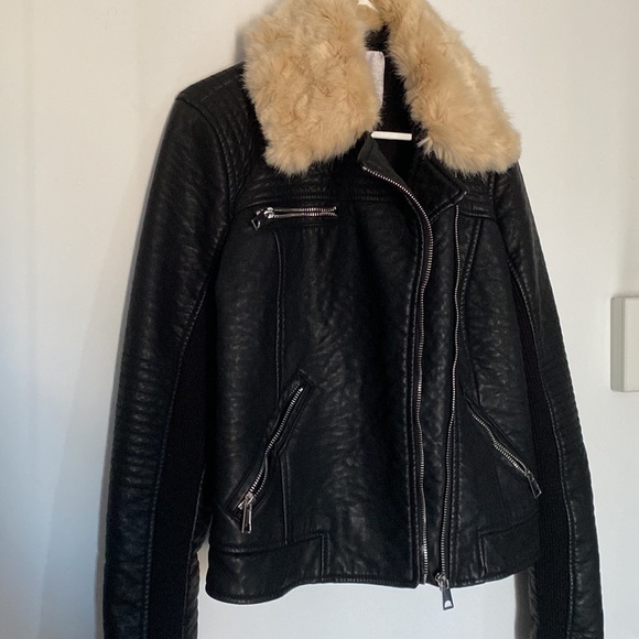 Zara Faux Leather Jacket with Removable Faux Fur Collar in size Medium - Picture 5 of 12
